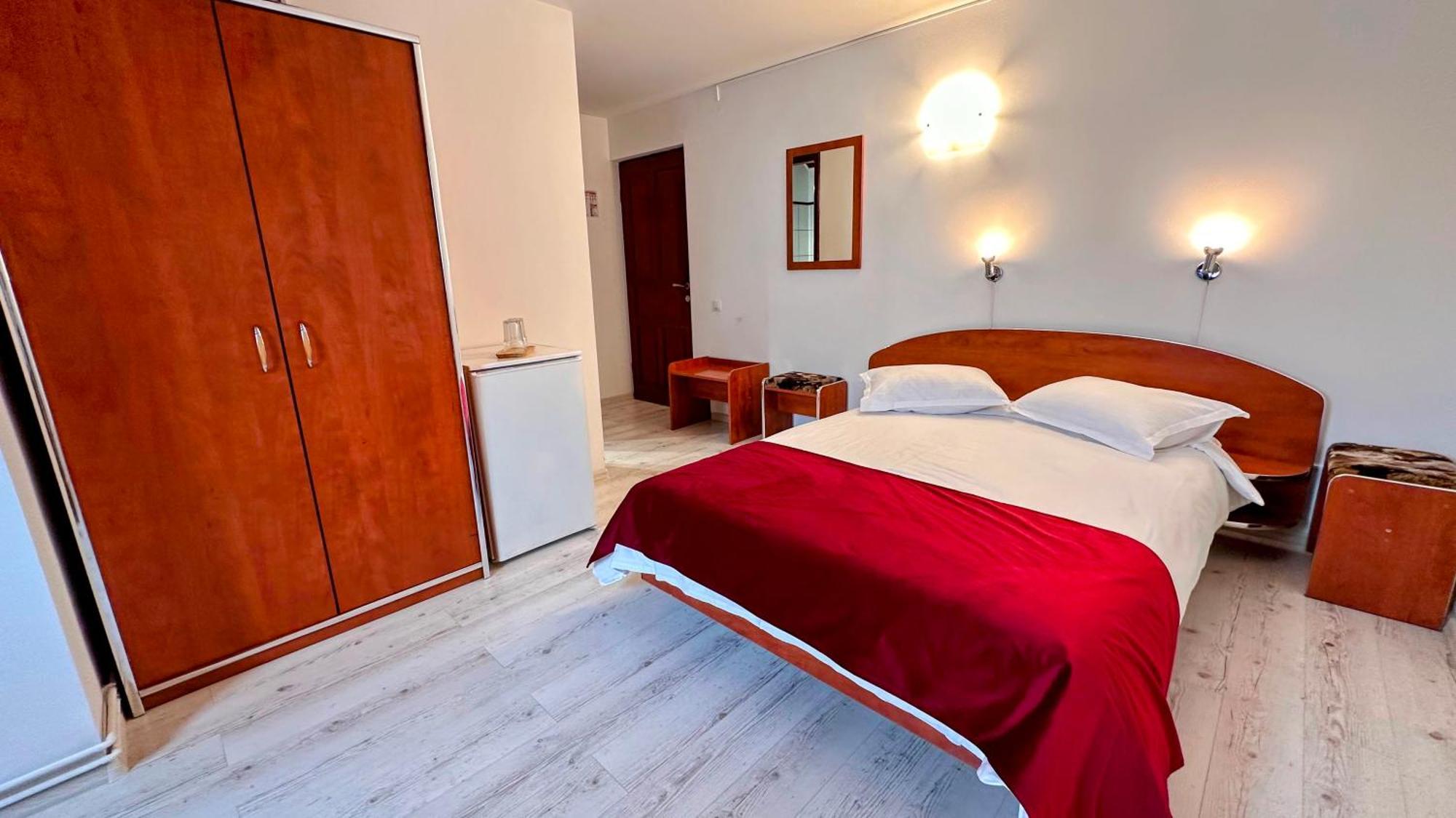 Valea Alba View - Self Check-In Hotel Buşteni Exterior foto