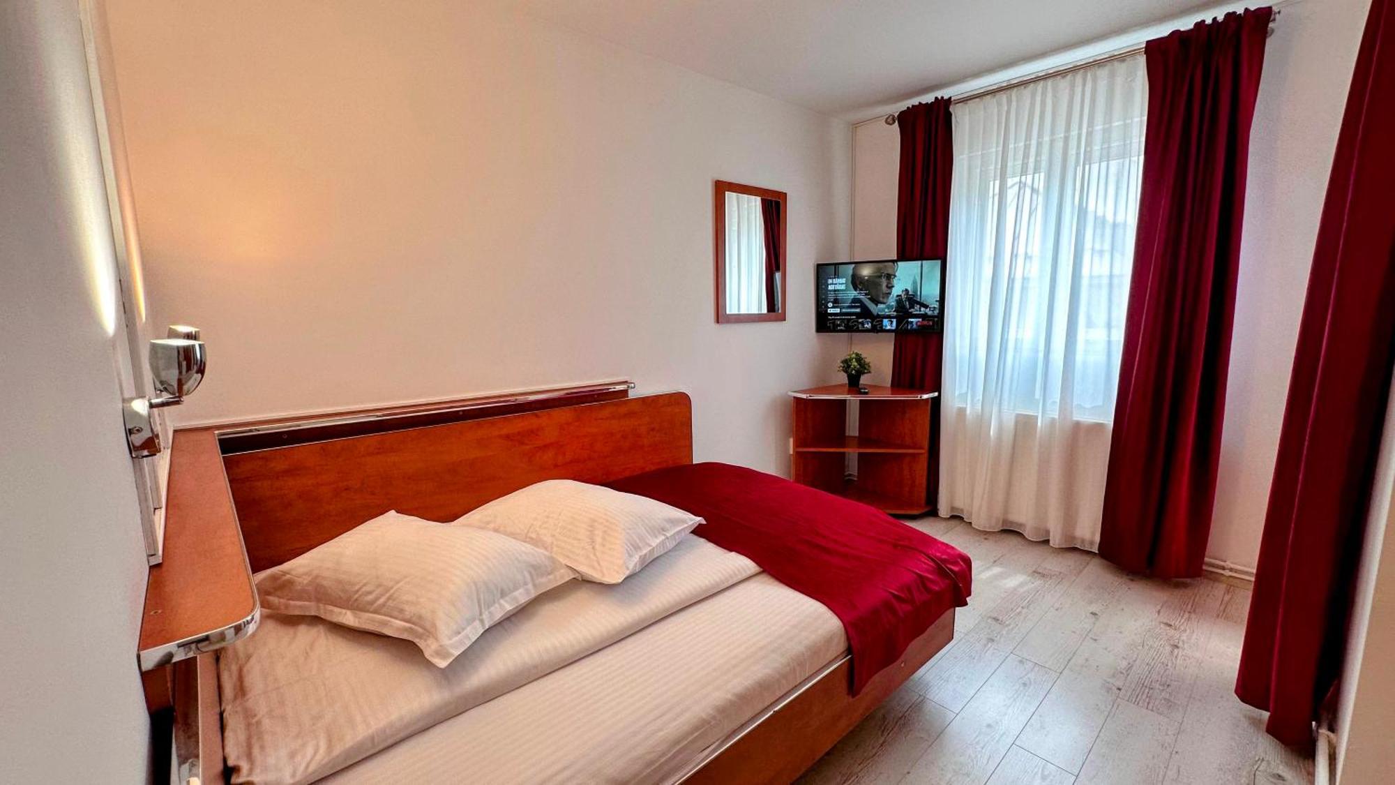 Valea Alba View - Self Check-In Hotel Buşteni Exterior foto