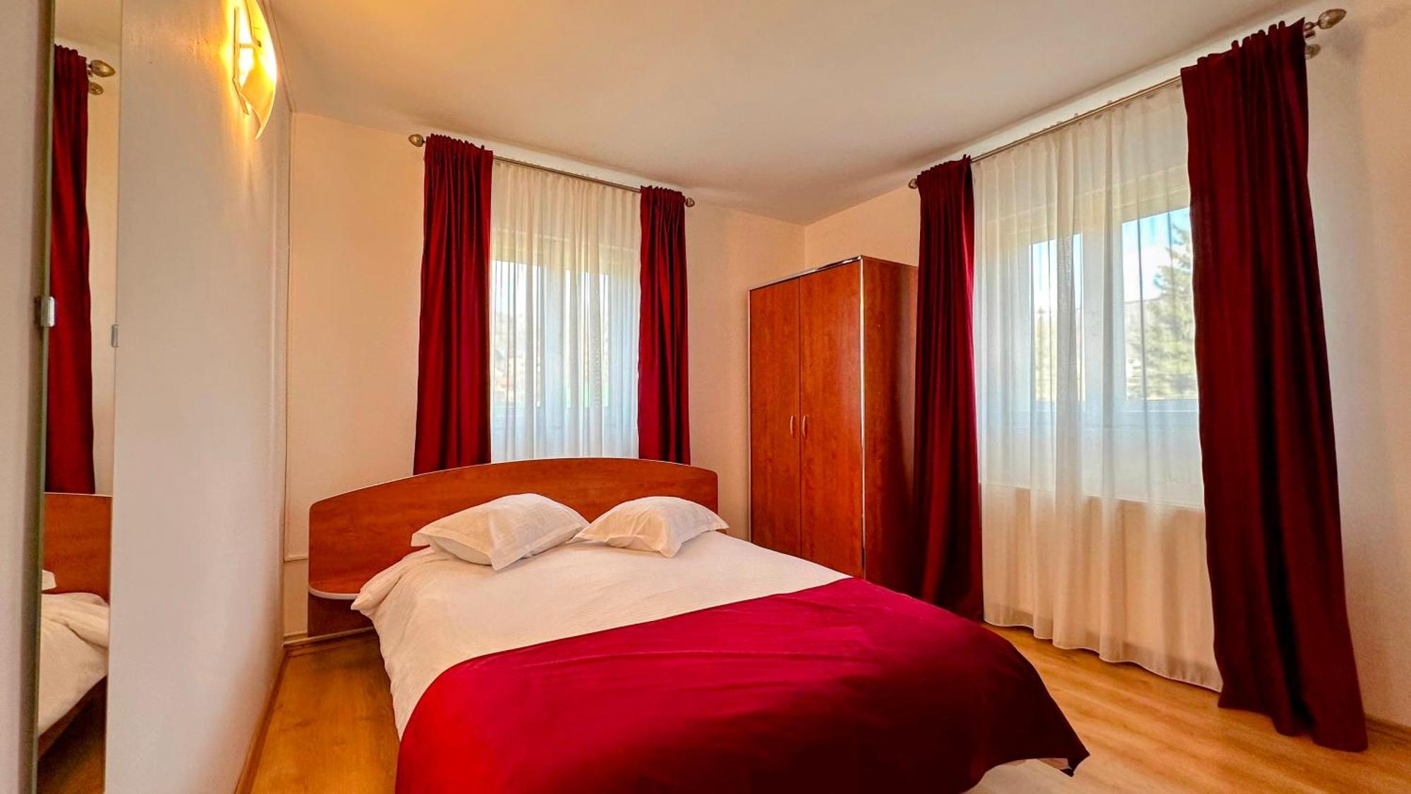 Valea Alba View - Self Check-In Hotel Buşteni Exterior foto