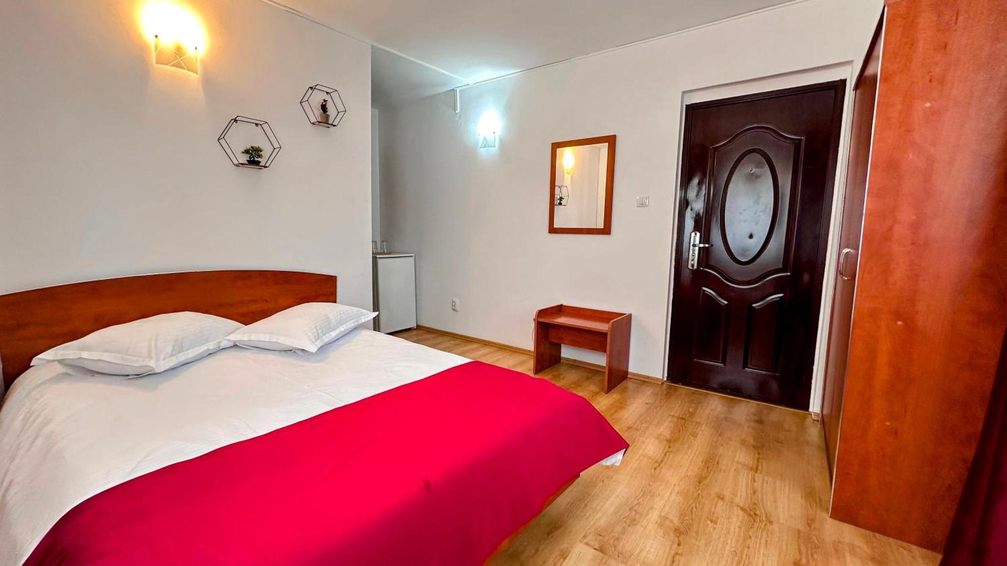 Valea Alba View - Self Check-In Hotel Buşteni Exterior foto
